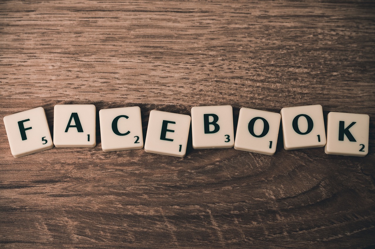 Facebook, social media, media — E-Commerce and the Value of Live Streaming Shopping