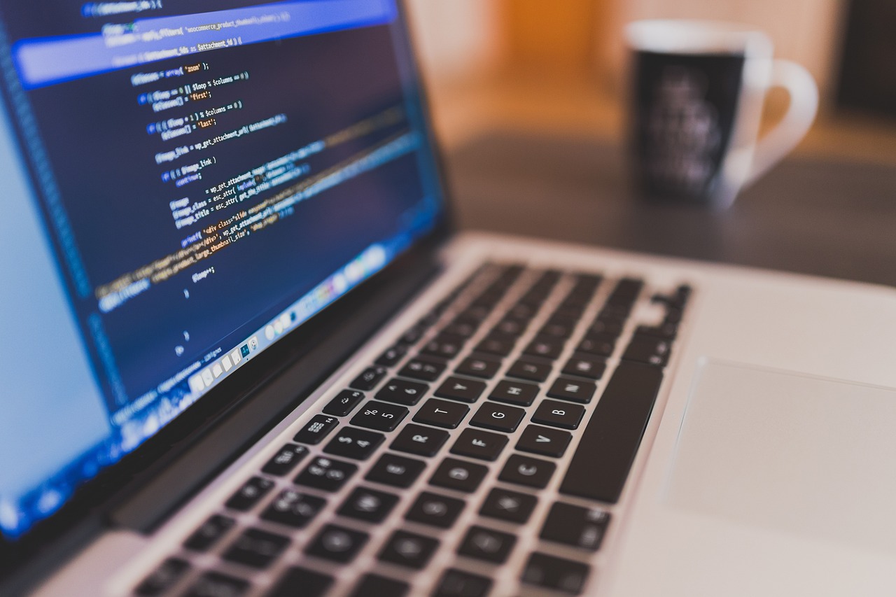 Coding, programming, working — Earn Money on the web - The Lowdown
