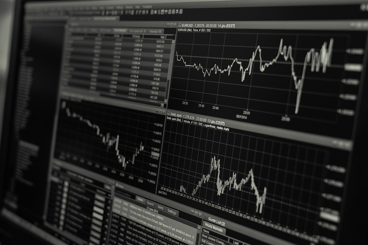 Stock, trading, monitor — How an Unlimited Proxy Connection Improves Speed, Stability, and Anonymity Online