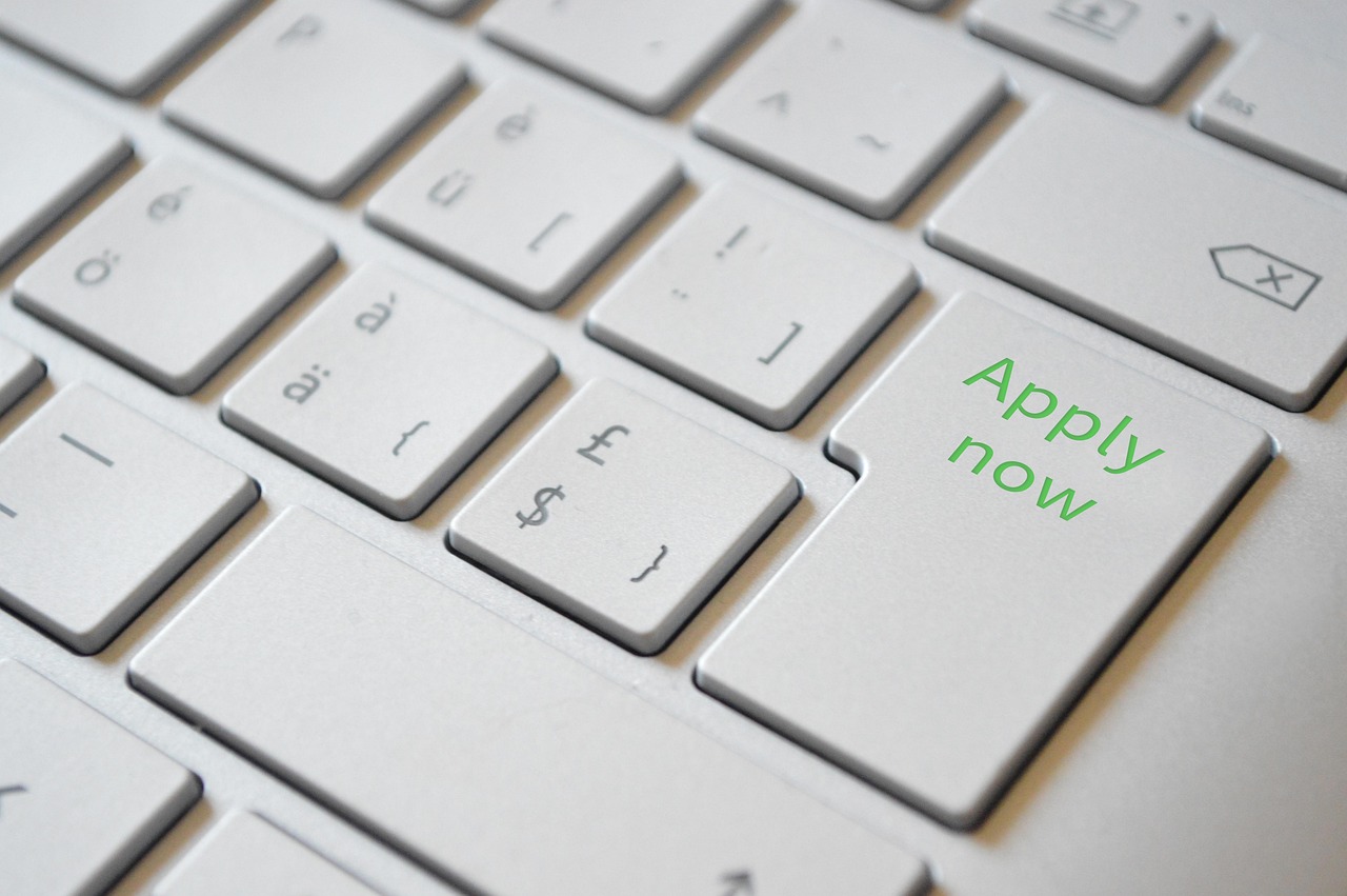 Application, keyboard, apply now — How Come 95% of Job Seekers Not Known as Back?