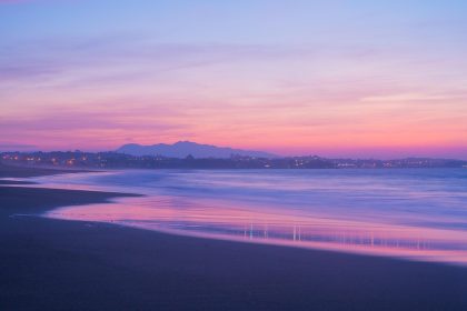 Purple, beach, sunset — The Best Online Casino in Canada for Live Dealer Games