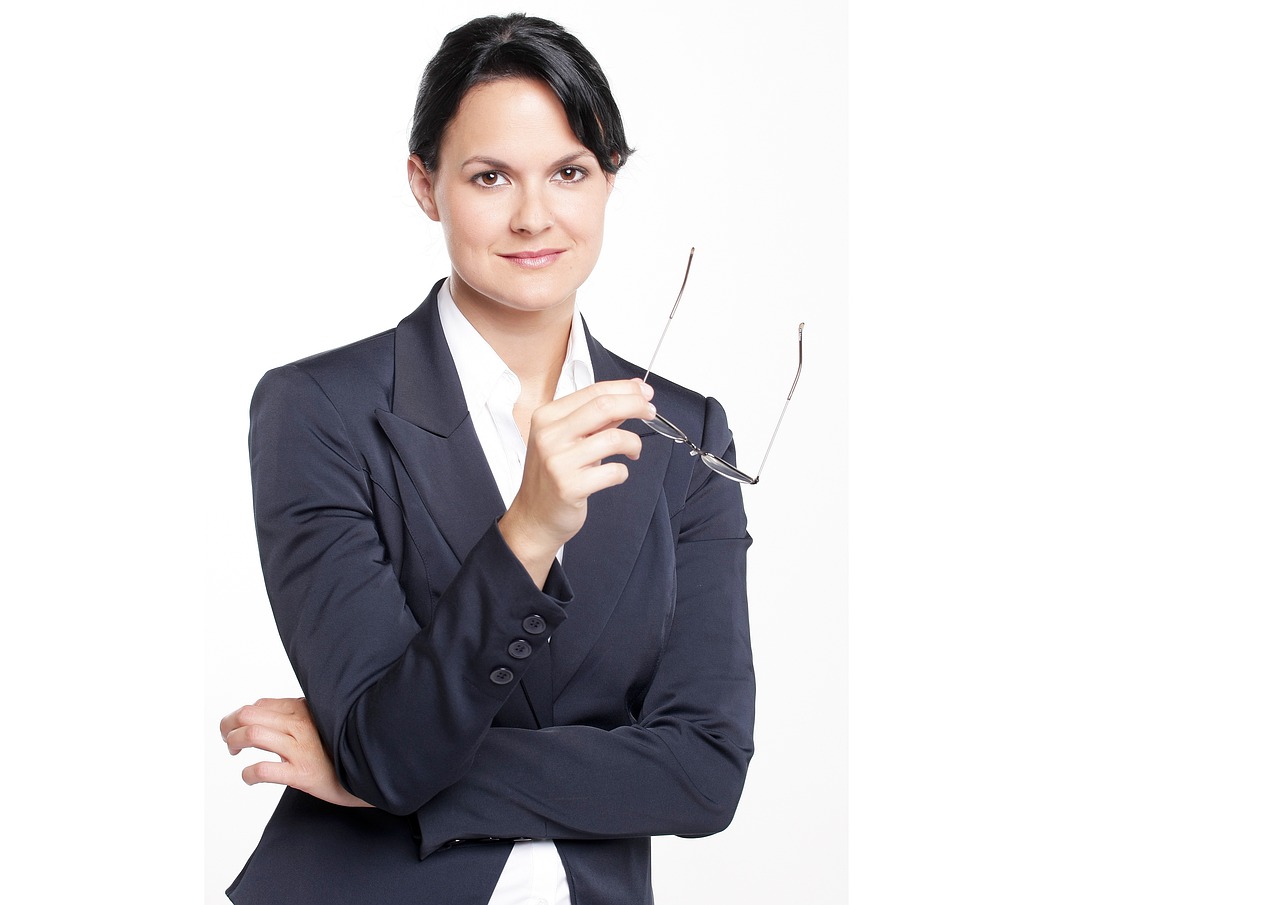 Business woman, woman, secretary — The Numbers Speak: Key Factors in Selecting a Peptide Manufacturing Partner