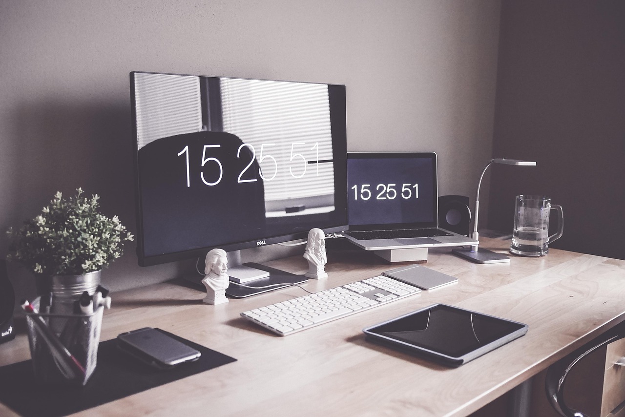 Home office, computer, desk — Why Gizmos and Gadgets Are Becoming Everyday Essentials